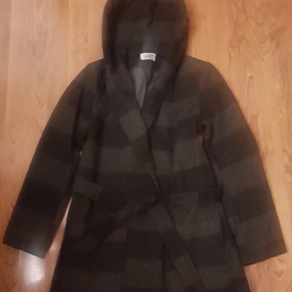 Women's Hooded Wrap Coat - Picture 3 of 6